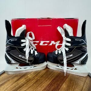 CCM Tacks 9040 YT Ice Hockey Skates Youth Size 7 Shoe Size 8